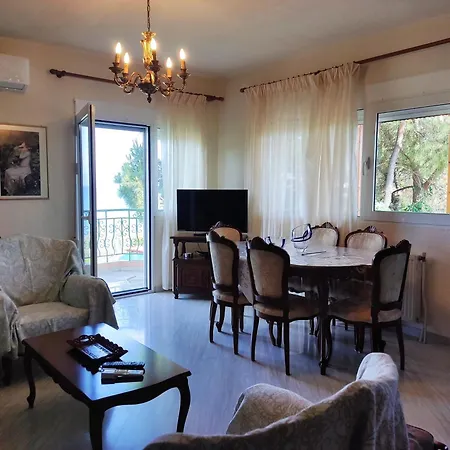 Ariadne Beach House Apartment *